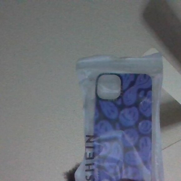 Phone cases - Picture 4 of 10